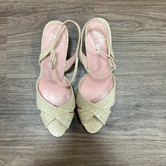 Amalfi creme colored heels / 8 - Picture 2 of 5